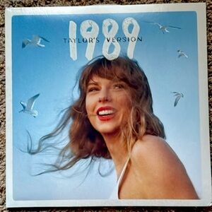 Taylor Swift 1989 (Taylor’s Version) vinyl record‎